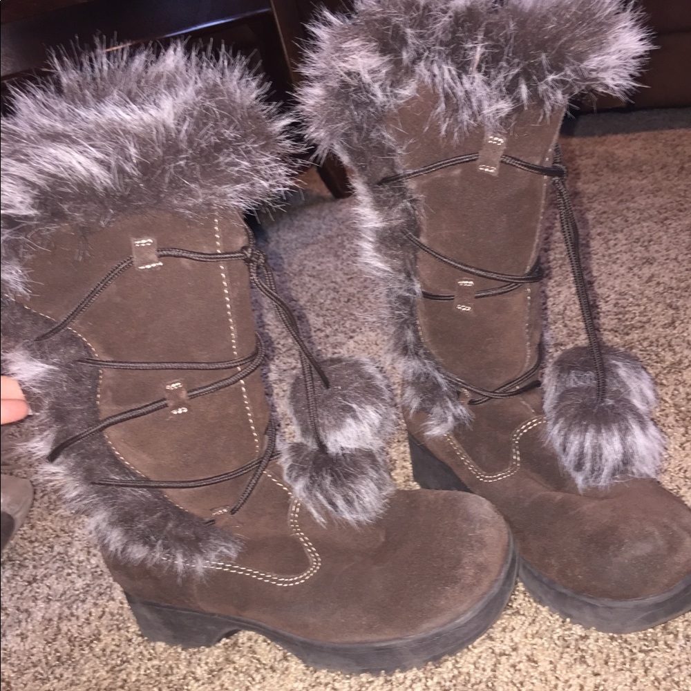 Report brown fuzzy boots